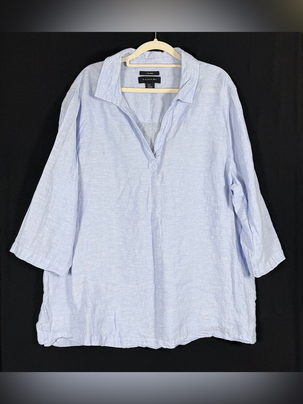 Tahari Tunic Shirt Pale Blue V-Neck Soft Linen 3/4 sleeve Breathable V—Neck
